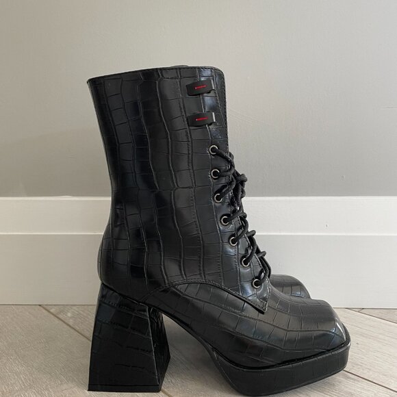 Azalea Wang Black Croc-Embossed Lace-Up Platform Heel Boot - Picture 3 of 3